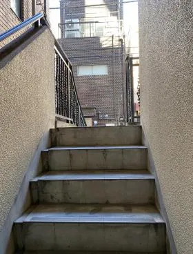 殿塚ビルの外観