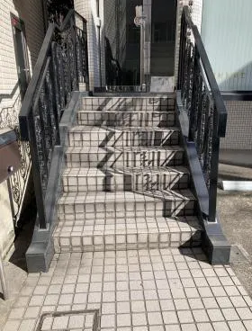 三澤ビルの外観