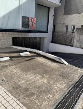 三澤ビルの外観