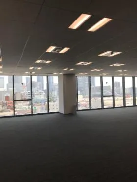BIZCORE築地ビルの外観