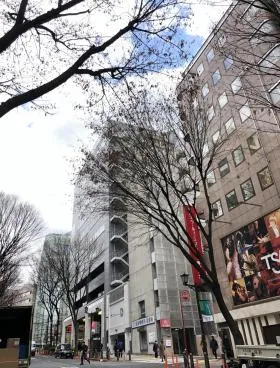 宮益坂村瀬ビルの外観