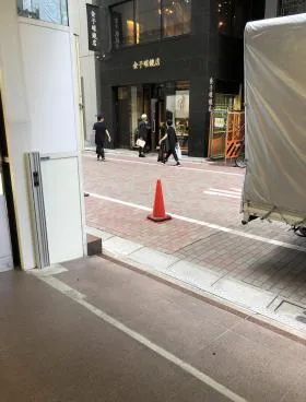 銀座AKビルの外観