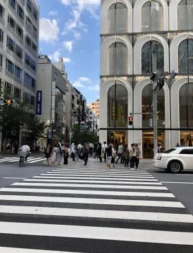 銀座AKビルの外観