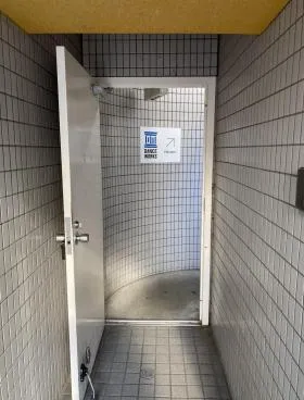 NMDビルの外観