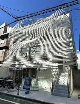 Degistaビルの外観