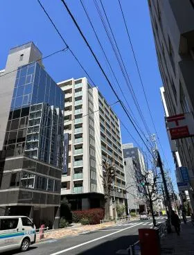 クサフカビルの外観