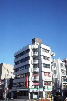 三朝庵ビルの外観