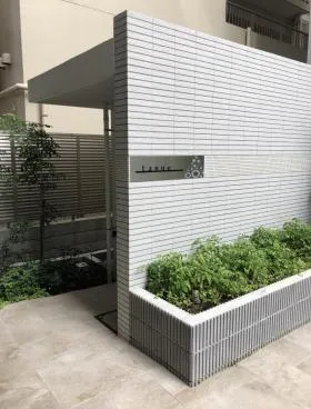 tanneビルの外観