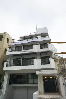 メゾン赤坂ビルの外観