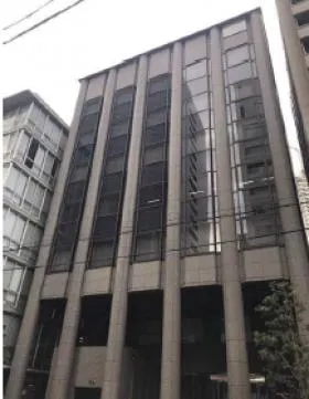 大阪堂島ビルの外観