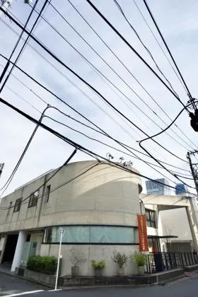 佐藤ハウスビルの外観