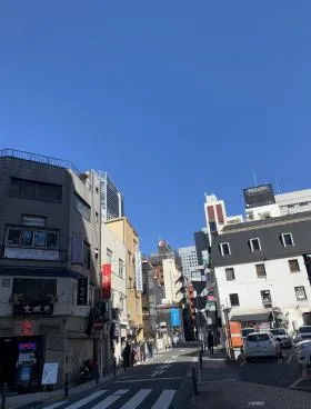 VELUTINA馬車道ビルの外観