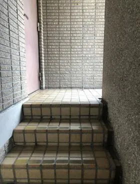 TH左門町ビルの外観