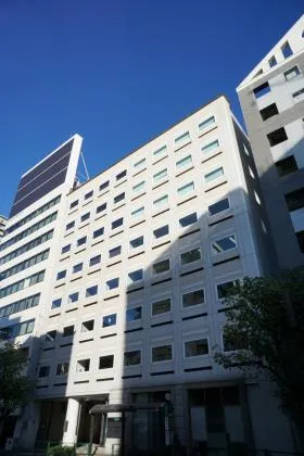 グランファースト新宿御苑の外観
