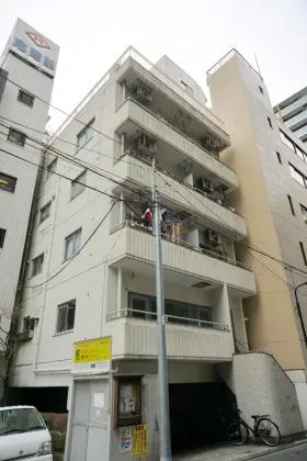 橋場コーポビルの外観
