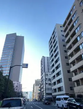 興和住生築地ビルの外観