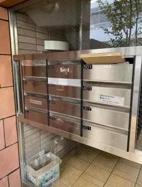メゾン115ビルの外観
