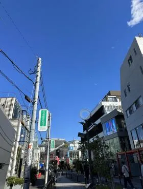 CASA神宮前ビルの外観