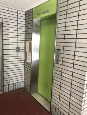 芝YSビルの外観