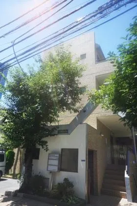 小塚ハイツビルの外観