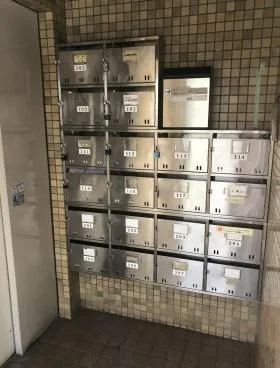 小塚ハイツビルの外観