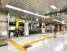 都営新宿線「岩本町駅」