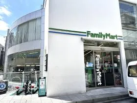 ファミリーマート