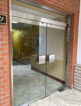 原宿ハイツビルの外観