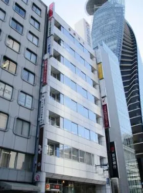 名駅ビルの外観