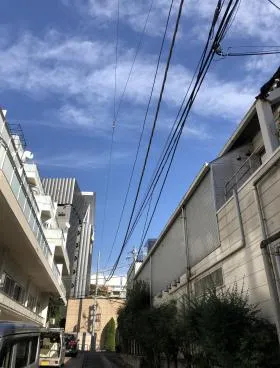 神宮ハイツビルの外観
