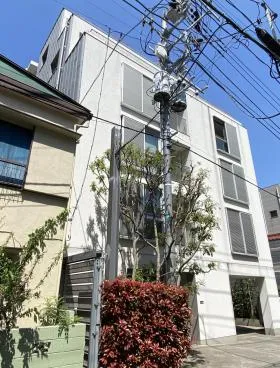 モデルナの外観