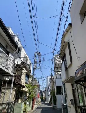 モデルナの外観