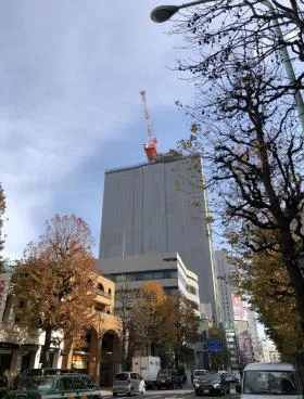 ファミールグラン神宮外苑前ビルの外観