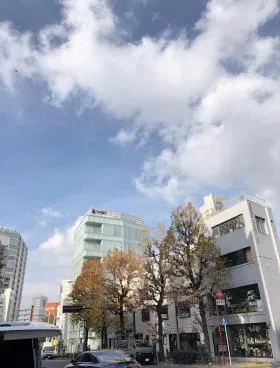 ファミールグラン神宮外苑前ビルの外観