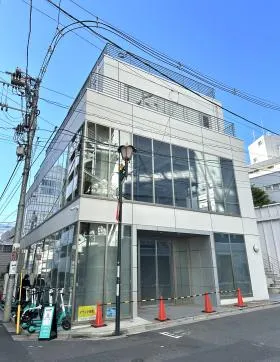 J6ビルの外観