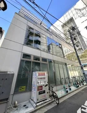 J6ビルの外観