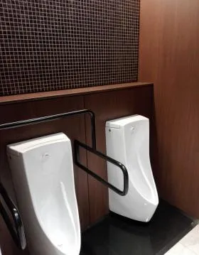 COMS虎ノ門ビルの外観