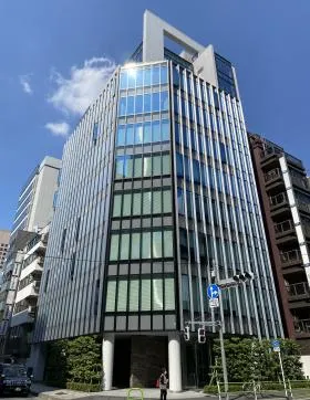 COMS虎ノ門ビルの外観