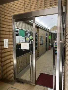 MFビルの外観