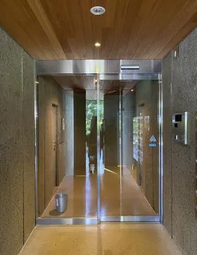 asu apartmentビルの外観