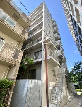 asu apartmentビルの外観