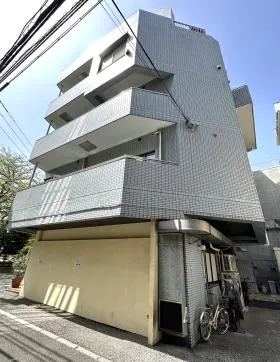 代々木松浦ビルの外観