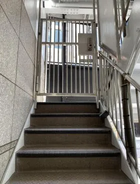 CENTER244ビルの外観