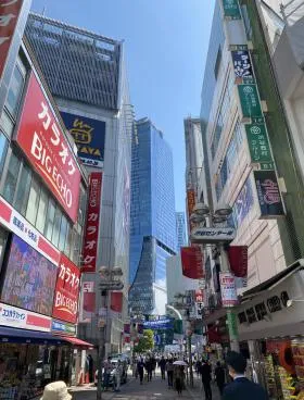 CENTER244ビルの外観