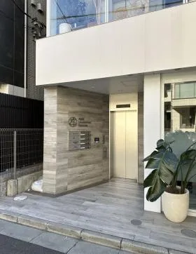 Apis Omotesando Squareの外観
