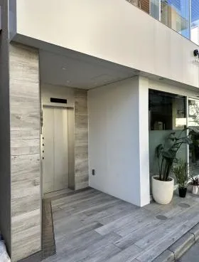 Apis Omotesando Squareの外観