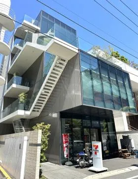 ESCALIER五番町ビルの外観
