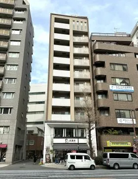 ソフィア白金ビルの外観