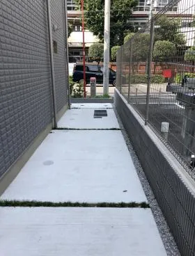 ジョリーメゾン甲良町ビルの外観