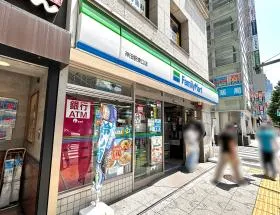 ファミリーマート